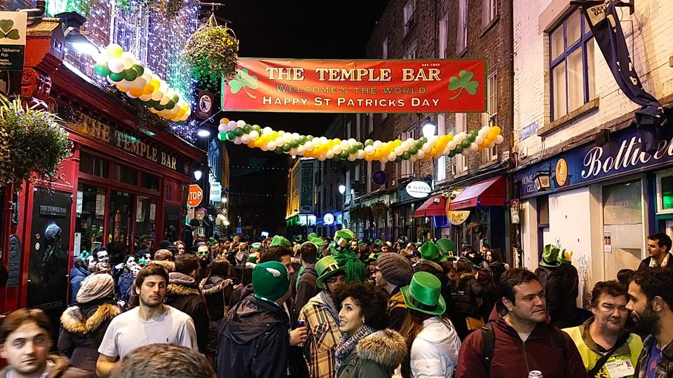 The Temple Bar, the place to be à Dublin !