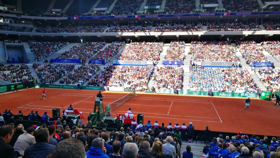 Lucas Pouile lors de son match face au Serve Lajovic en demi finale de Coupe Davis